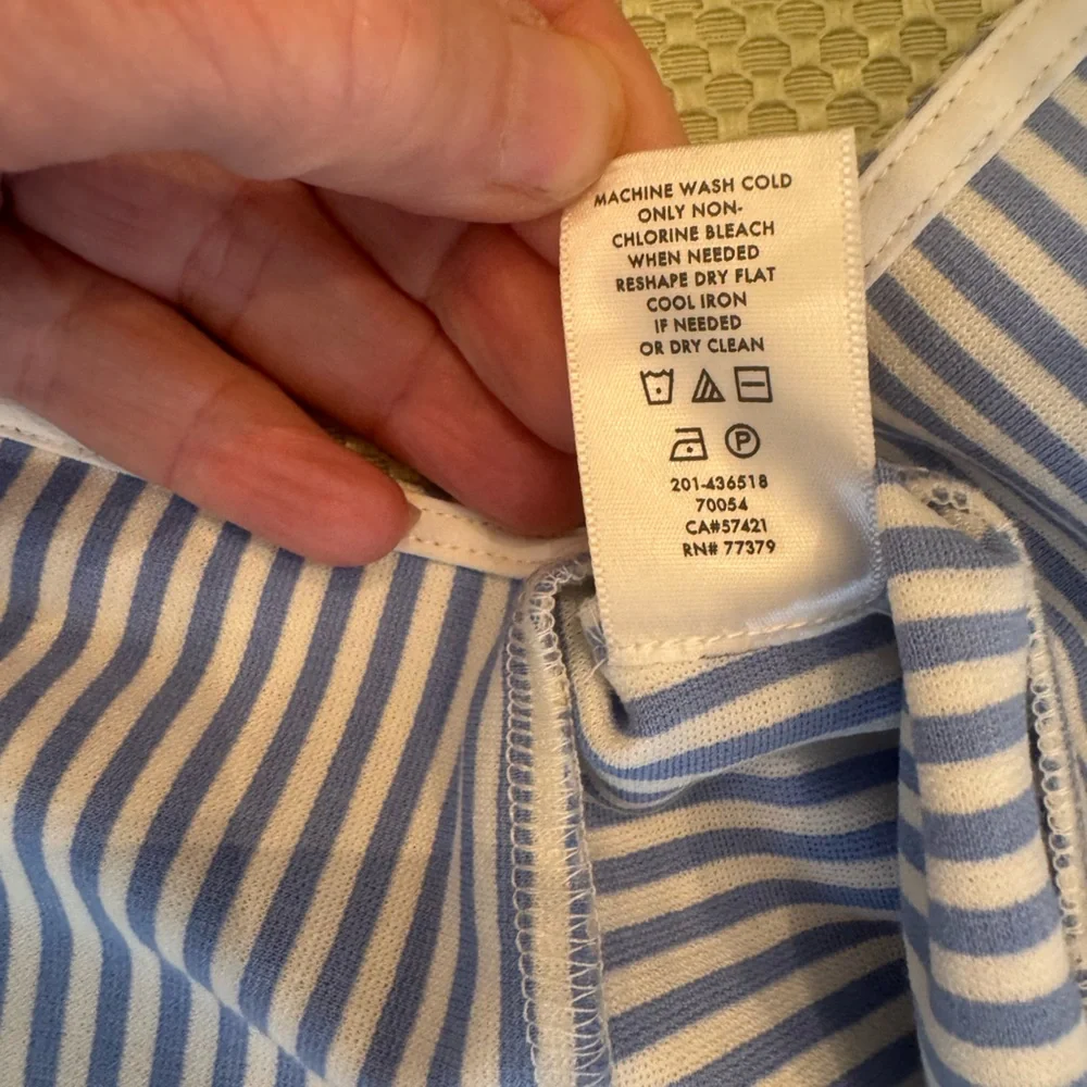 Ann Taylor XL blue/white striped lightweight jersey sleeveless peplum top. EUC - Picture 9 of 10